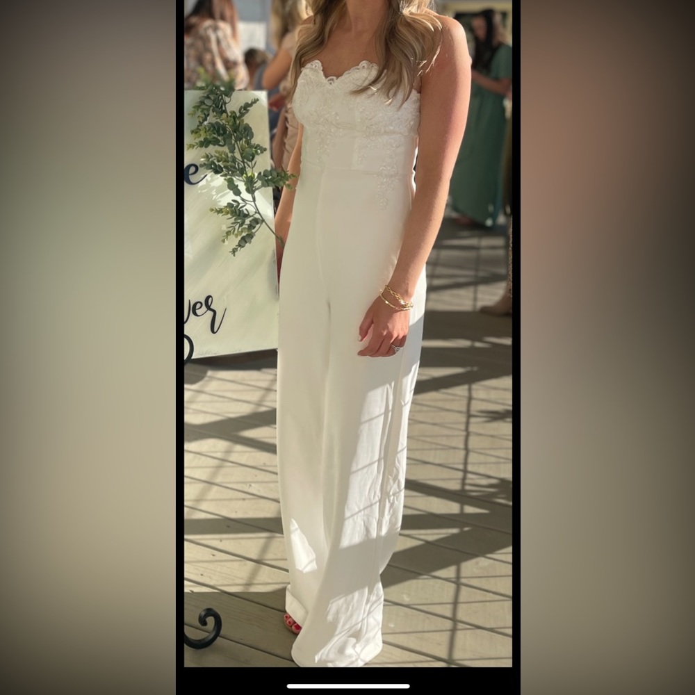 White jumpsuit Bella and bloom size small